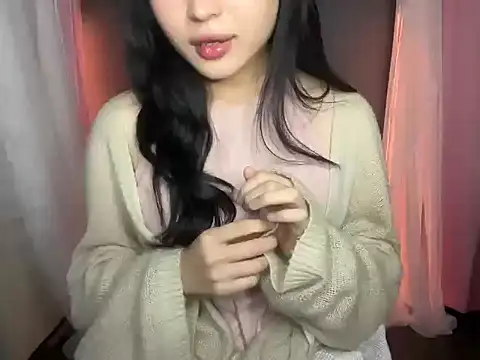 Pearlia-7 online show from November 2, 2025, 1:38 pm