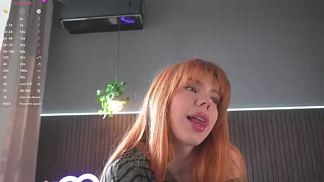 Snapshot of foxyriss chatting on February 21, 2026, 6:15 am foxyriss online show from February 21, 2026, 6:15 am