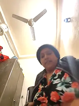 Snapshot of Hot-Sana2 chatting on December 5, 2025, 4:38 pm Hot-Sana2 online show from December 5, 2025, 4:38 pm