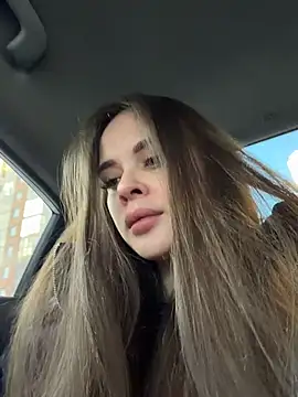 Snapshot of KristiRich chatting on December 14, 2025, 9:04 am KristiRich online show from December 14, 2025, 9:04 am