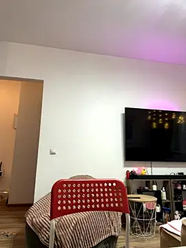 Snapshot of KristiRich chatting on November 10, 2025, 7:24 am KristiRich online show from November 10, 2025, 7:24 am