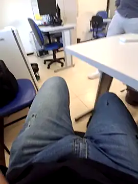 Kasadosfd online show from February 12, 2026, 9:47 pm