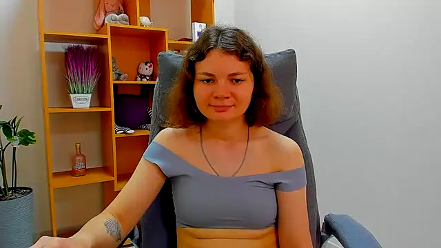 Snapshot of Stella-Maers chatting on June 19, 2026, 7:25 am Stella-Maers online show from June 19, 2026, 7:25 am