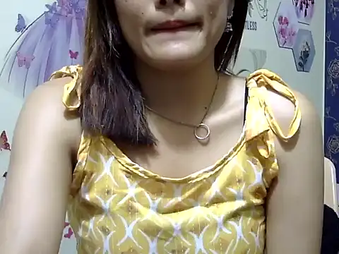 maira 33 online show from May 5, 2026, 1:14 pm