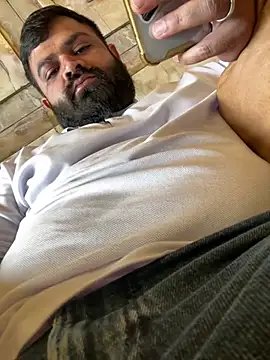 alan0ass online show from August 3, 2026, 8:33 am