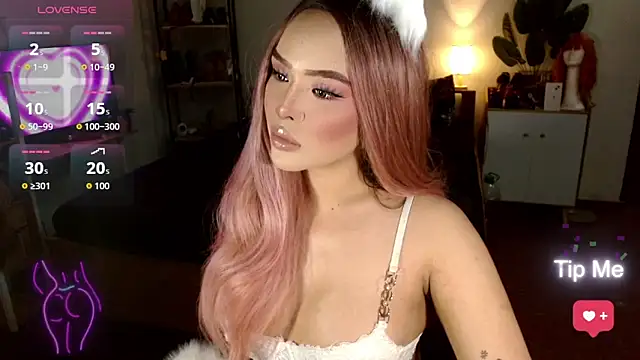 Lolitaloove69 online show from December 4, 2025, 6:40 pm