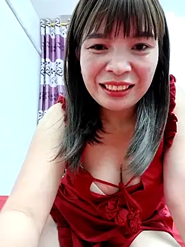 Liulive online show from November 8, 2025, 1:58 pm