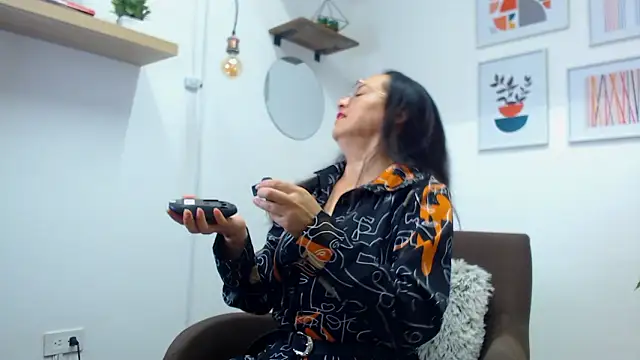 Lauryn Jones online show from February 20, 2026, 7:16 pm