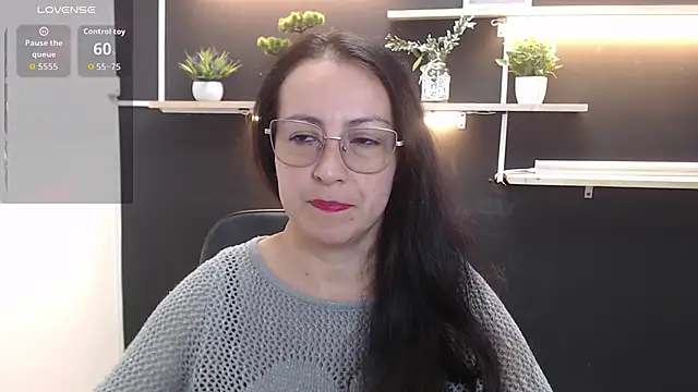 Lauryn Jones online show from April 21, 2026, 4:57 pm