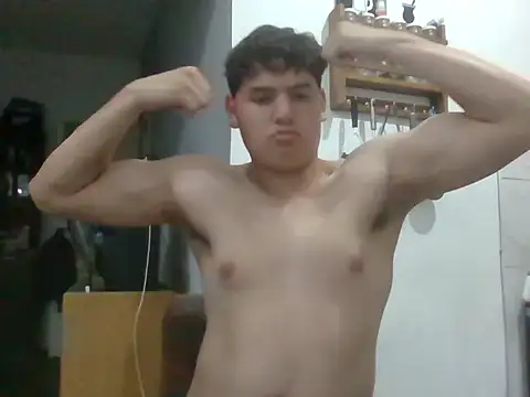 Myboy0020 online show from November 24, 2025, 10:32 pm