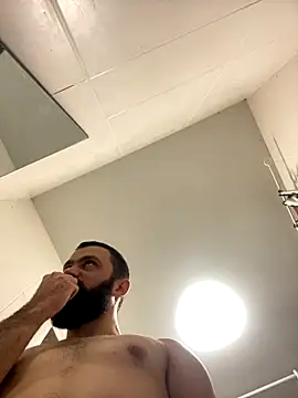 Snapshot of ivanmasliuk chatting on November 6, 2025, 10:03 pm ivanmasliuk online show from November 6, 2025, 10:03 pm