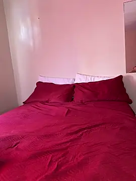 SabrinhaaJapa online show from December 21, 2025, 7:48 pm