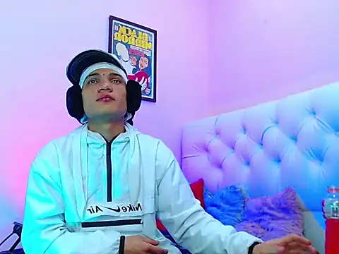 bad boy hottx online show from November 2, 2025, 5:56 am