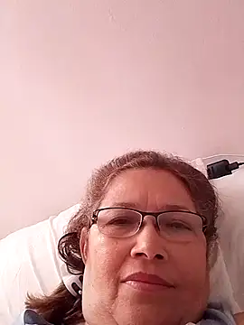 Snapshot of Cessi50 chatting on July 14, 2026, 12:44 pm Cessi50 online show from July 14, 2026, 12:44 pm