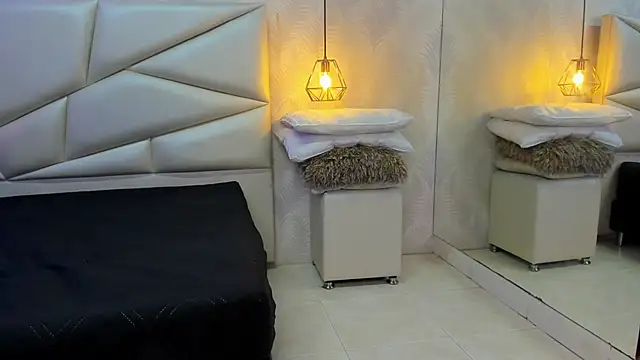 laurettedela rouse online show from December 16, 2025, 11:25 am