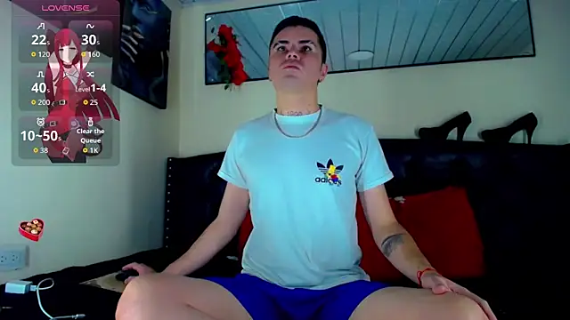 Snapshot of Sebastian_Loaiza chatting on November 2, 2025, 7:41 pm Sebastian Loaiza online show from November 2, 2025, 7:41 pm