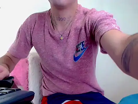 Sebastian Loaiza online show from November 29, 2025, 5:13 pm