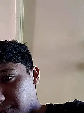 Snapshot of Elpichulotote20 chatting on March 31, 2026, 4:09 pm Elpichulotote20 online show from March 31, 2026, 4:09 pm
