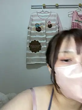 reika33 online show from April 30, 2026, 1:51 pm