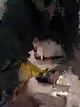 Snapshot of yuu_tooo chatting on November 10, 2025, 9:42 pm yuu tooo online show from November 10, 2025, 9:42 pm