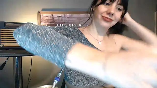 Snapshot of mickystrumia23 chatting on July 24, 2026, 6:59 pm mickystrumia23 online show from July 24, 2026, 6:59 pm