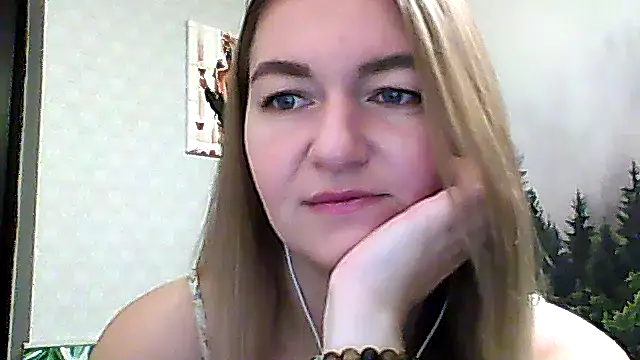 Snapshot of CandyOLimeX chatting on November 24, 2025, 10:10 pm CandyOLimeX online show from November 24, 2025, 10:10 pm