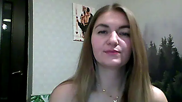 Snapshot of CandyOLimeX chatting on December 14, 2025, 10:48 pm CandyOLimeX online show from December 14, 2025, 10:48 pm