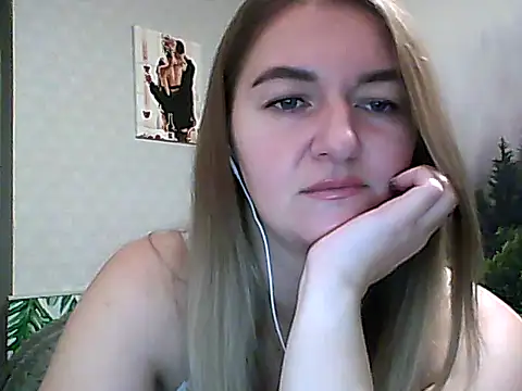 Snapshot of CandyOLimeX chatting on November 12, 2025, 9:29 pm CandyOLimeX online show from November 12, 2025, 9:29 pm