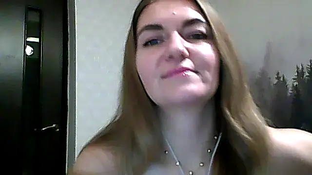 Snapshot of CandyOLimeX chatting on December 16, 2025, 10:03 pm CandyOLimeX online show from December 16, 2025, 10:03 pm