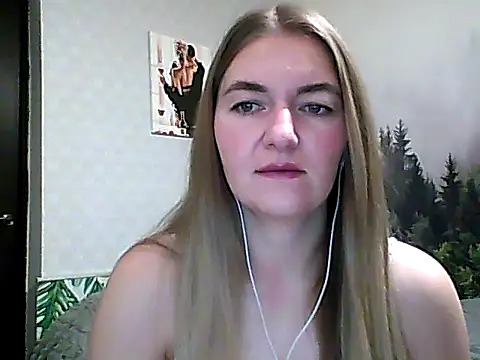 Snapshot of CandyOLimeX chatting on November 14, 2025, 9:29 pm CandyOLimeX online show from November 14, 2025, 9:29 pm