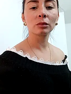 NathyMilf  online show from February 4, 2026, 11:22 pm