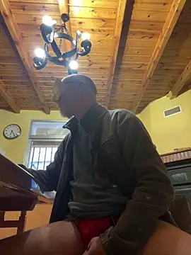 Snapshot of men1967 chatting on February 10, 2026, 5:23 pm men1967 online show from February 10, 2026, 5:23 pm