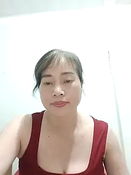 Snapshot of Kiuwi-omao chatting on November 12, 2025, 5:33 am Kiuwi-omao online show from November 12, 2025, 5:33 am