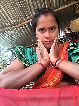 Snapshot of Hot_bhomi1 chatting on November 2, 2025, 4:17 am Hot bhomi1 online show from November 2, 2025, 4:17 am