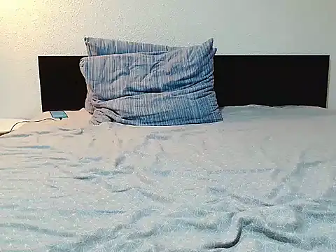 Snapshot of CharmingPearl chatting on November 7, 2025, 7:51 pm CharmingPearl online show from November 7, 2025, 7:51 pm