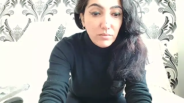 Snapshot of CharmingPearl chatting on March 4, 2026, 8:44 am CharmingPearl online show from March 4, 2026, 8:44 am