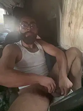 Snapshot of Dave_5518 chatting on March 12, 2026, 1:33 am Dave 5518 online show from March 12, 2026, 1:33 am