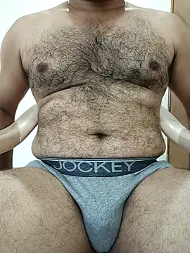 funnyboy 069 online show from March 8, 2026, 4:27 am