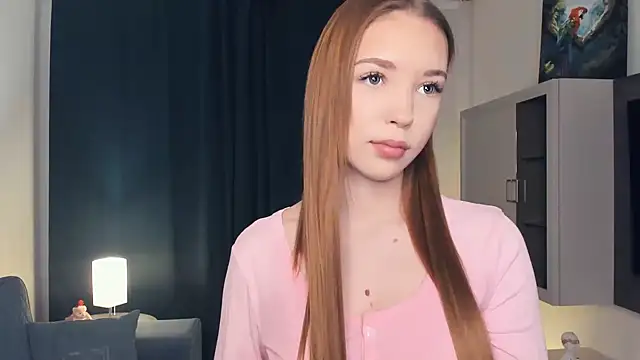 MerlePalaia online show from November 28, 2025, 6:19 pm