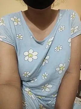 mouni499 online show from May 5, 2026, 3:53 am