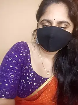 Snapshot of mouni499 chatting on July 6, 2026, 8:21 am mouni499 online show from July 6, 2026, 8:21 am