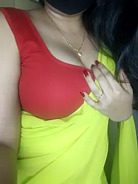 Snapshot of mouni499 chatting on July 19, 2026, 7:21 pm mouni499 online show from July 19, 2026, 7:21 pm