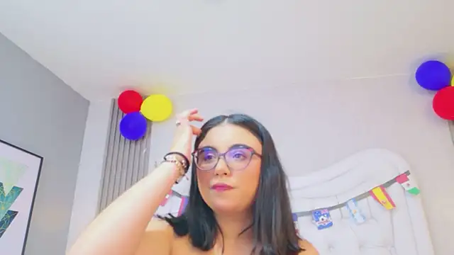 ScarlettPetrova online show from July 1, 2026, 11:21 am