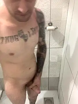 Snapshot of Manfredini607452 chatting on November 25, 2025, 1:06 am Manfredini607452 online show from November 25, 2025, 1:06 am