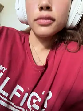 Snapshot of bergmanamii chatting on March 2, 2026, 6:26 pm bergmanamii online show from March 2, 2026, 6:26 pm