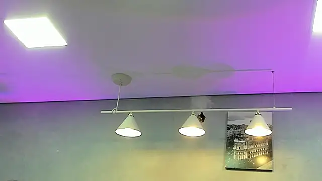 Snapshot of kendra_london chatting on August 7, 2026, 11:16 am kendra london online show from August 7, 2026, 11:16 am
