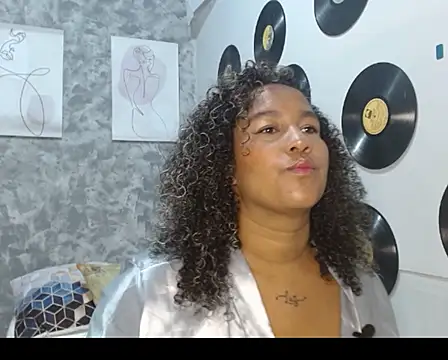 Ambar foxy online show from November 14, 2025, 7:50 pm