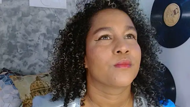 Ambar foxy online show from November 6, 2025, 7:51 pm