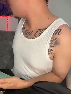 Snapshot of Nick_orion chatting on November 21, 2025, 1:10 pm Nick orion online show from November 21, 2025, 1:10 pm