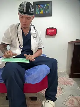 Snapshot of Nick_orion chatting on December 17, 2025, 2:55 pm Nick orion online show from December 17, 2025, 2:55 pm